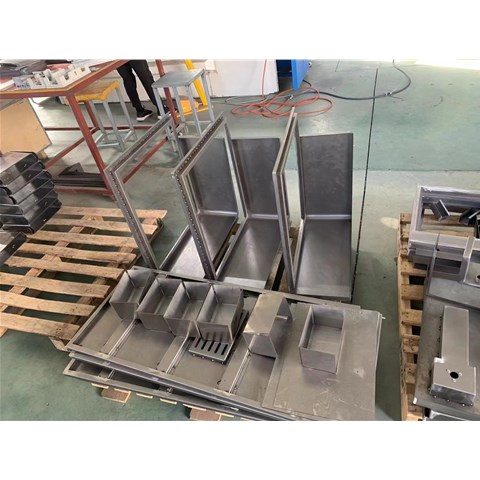 金屬外殼定制，鈑金加工工廠(chǎng)的規(guī)范要求